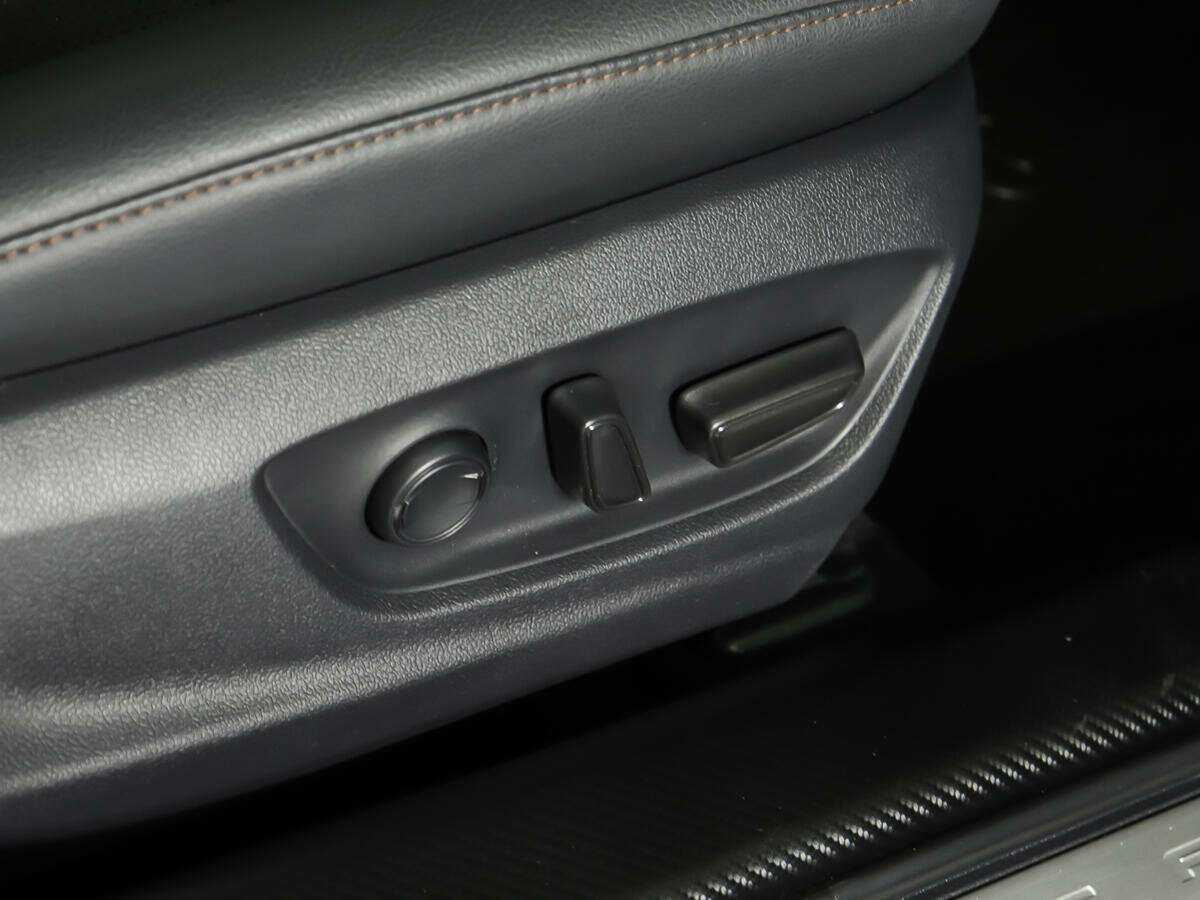 Toyota Camry, 2020 Фото №13