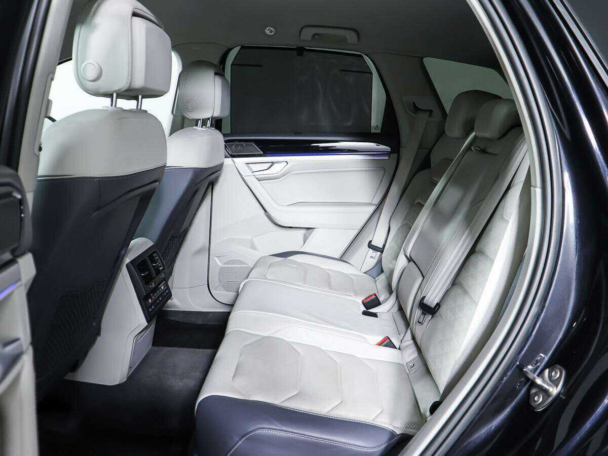 Volkswagen Touareg, 2020 Фото №11