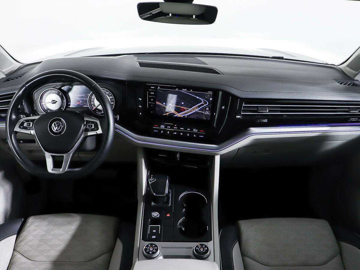 Volkswagen Touareg, 2020 Фото №12