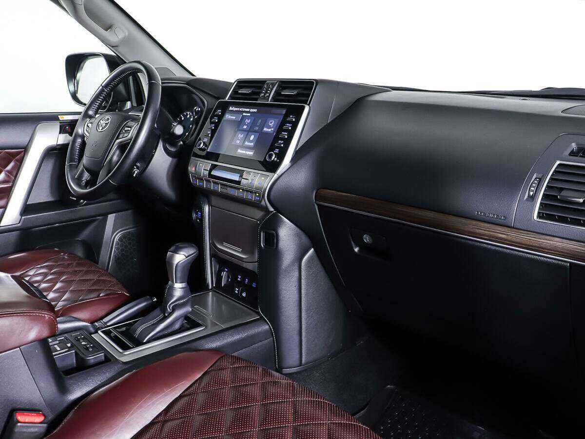Toyota Land Cruiser Prado, 2021 Фото №9