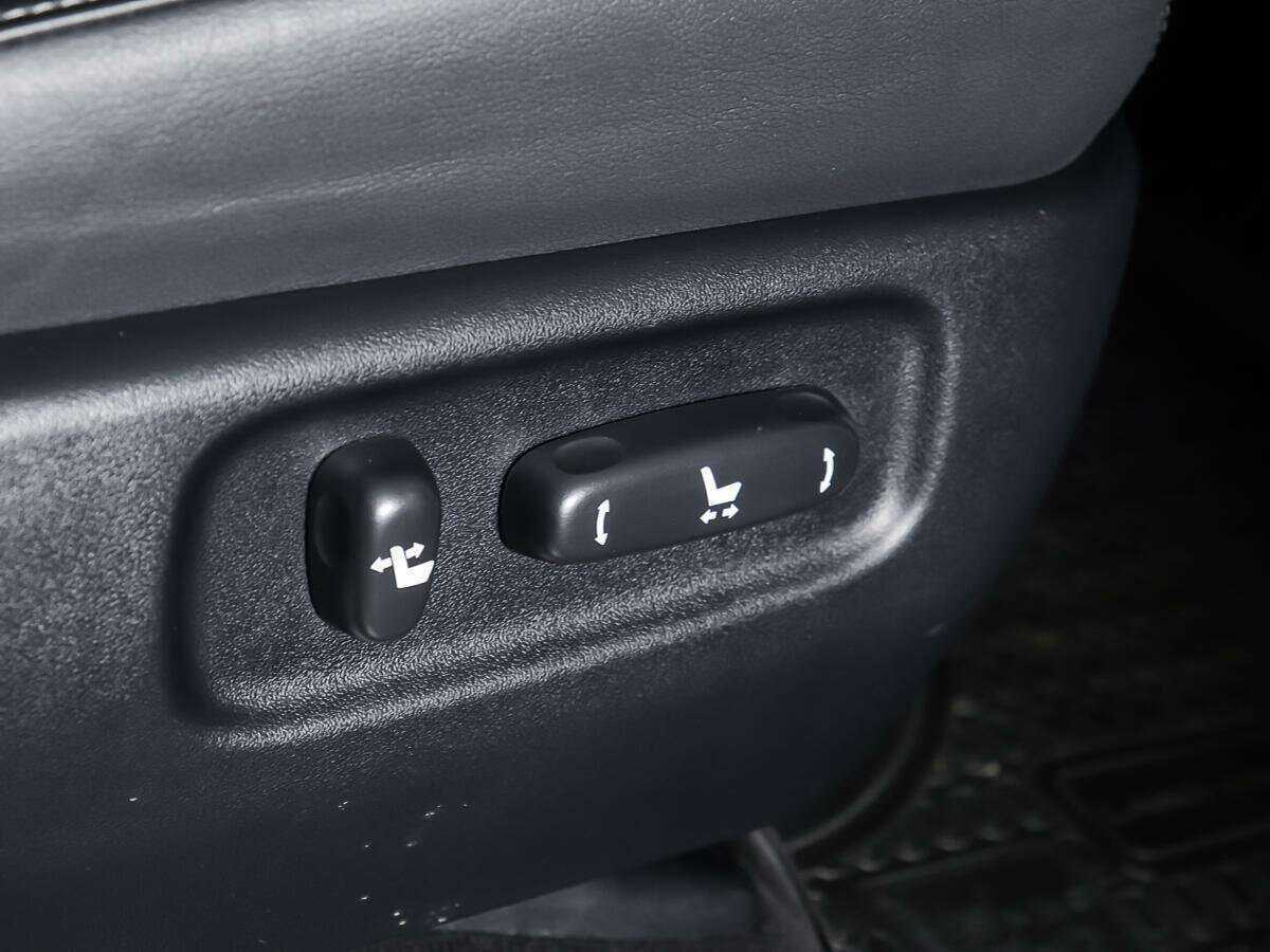 Toyota Land Cruiser, 2020 Фото №15