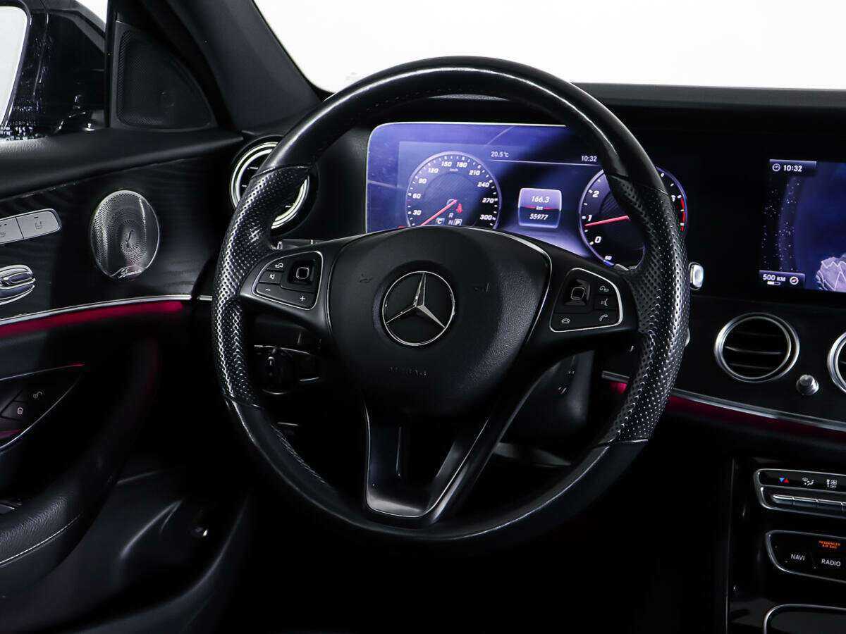 Mercedes-Benz E-Класс 300, 2016 Фото №21