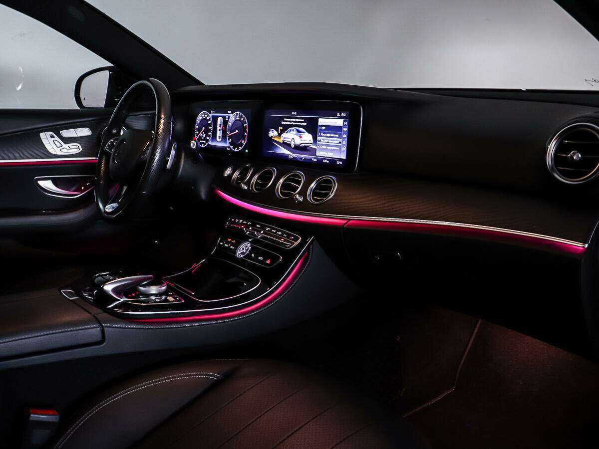 Mercedes-Benz E-Класс 300, 2016 Фото №23