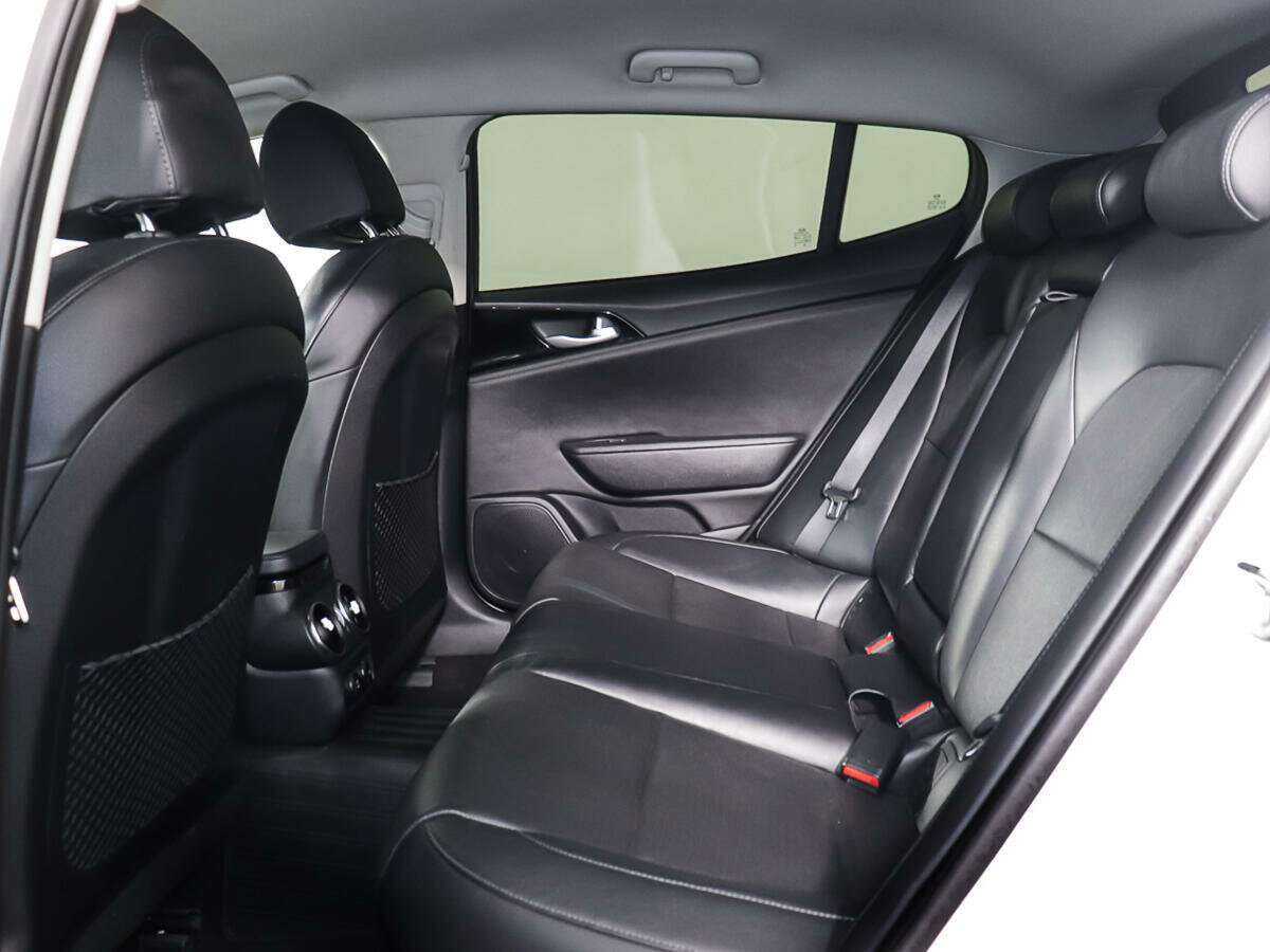 Kia Stinger, 2019 Фото №10