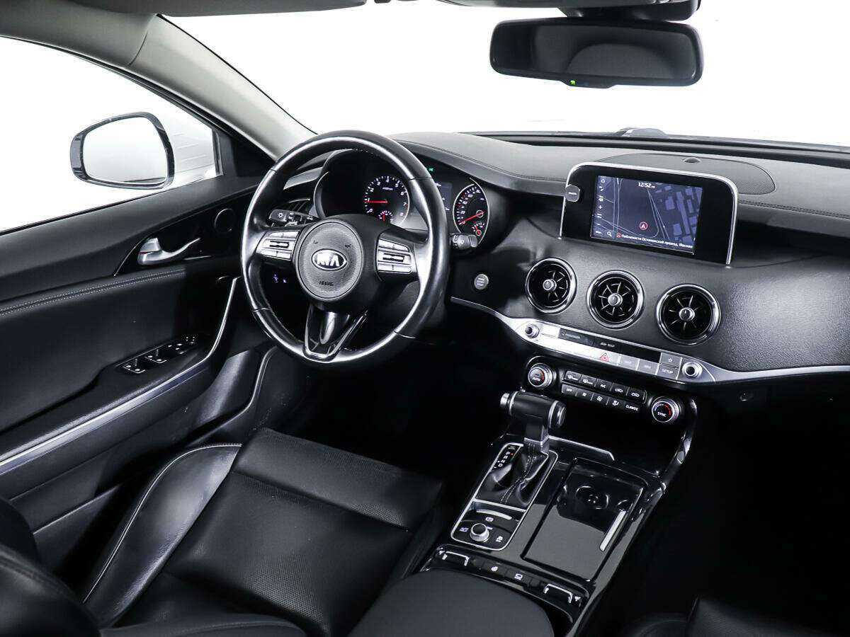 Kia Stinger, 2019 Фото №15