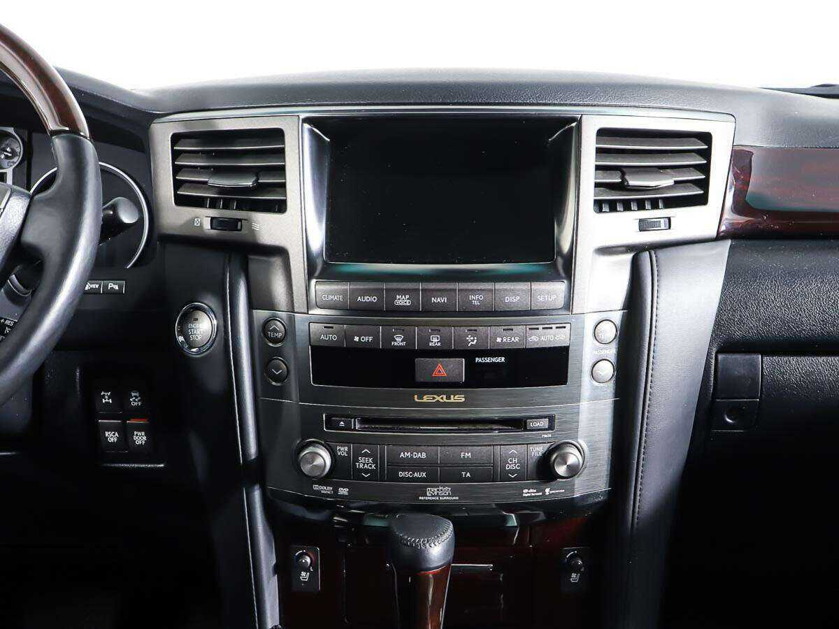 Lexus LX 570, 2011 Фото №12