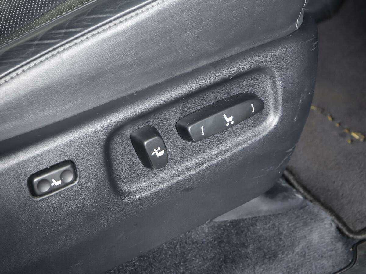 Lexus LX 450d, 2015 Фото №16