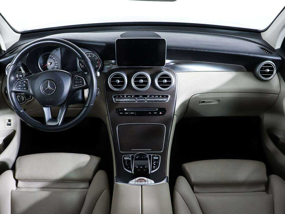 Mercedes-Benz GLC 300, 2016 Фото №11