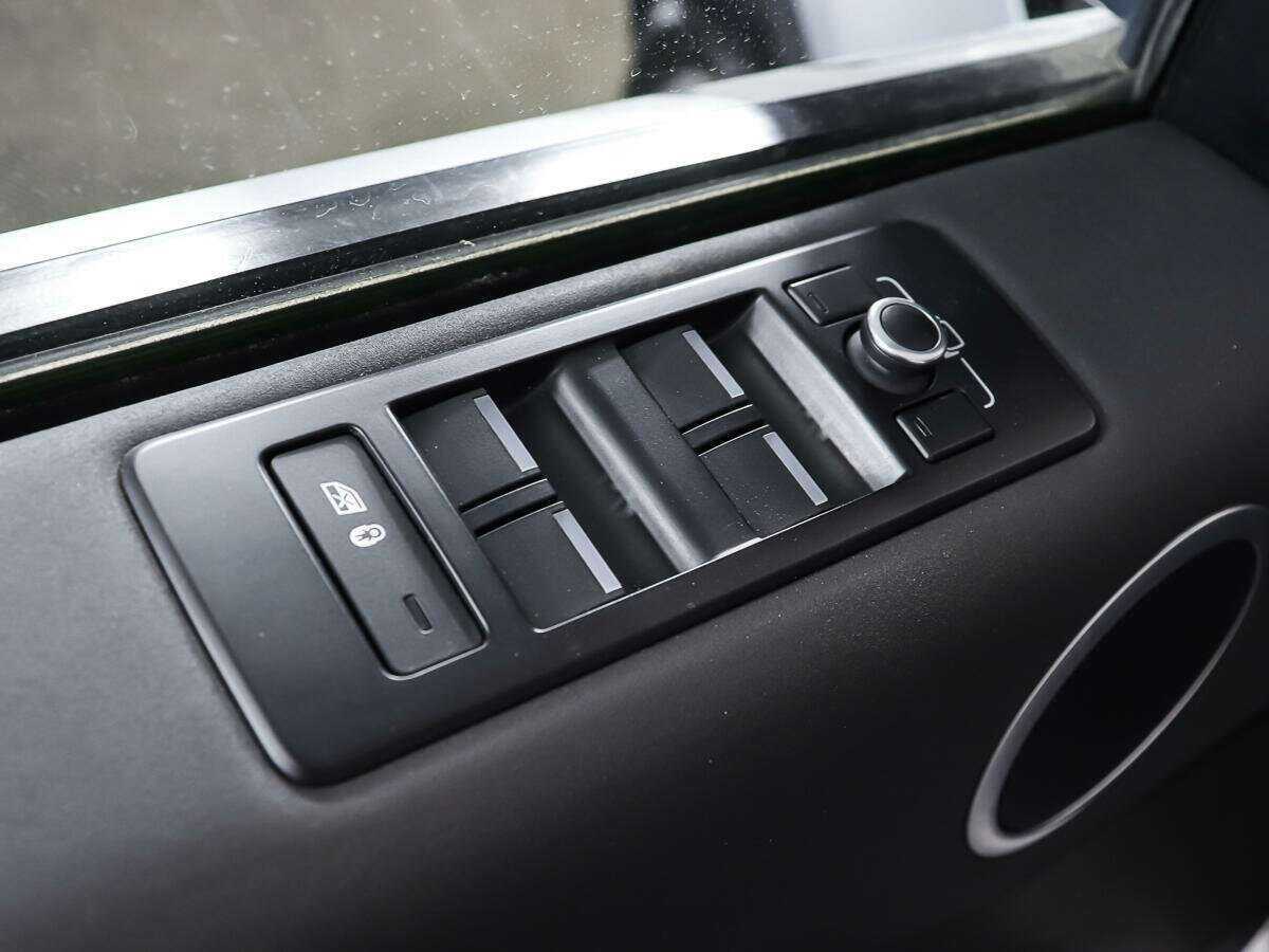 Land Rover Discovery, 2018 Фото №19