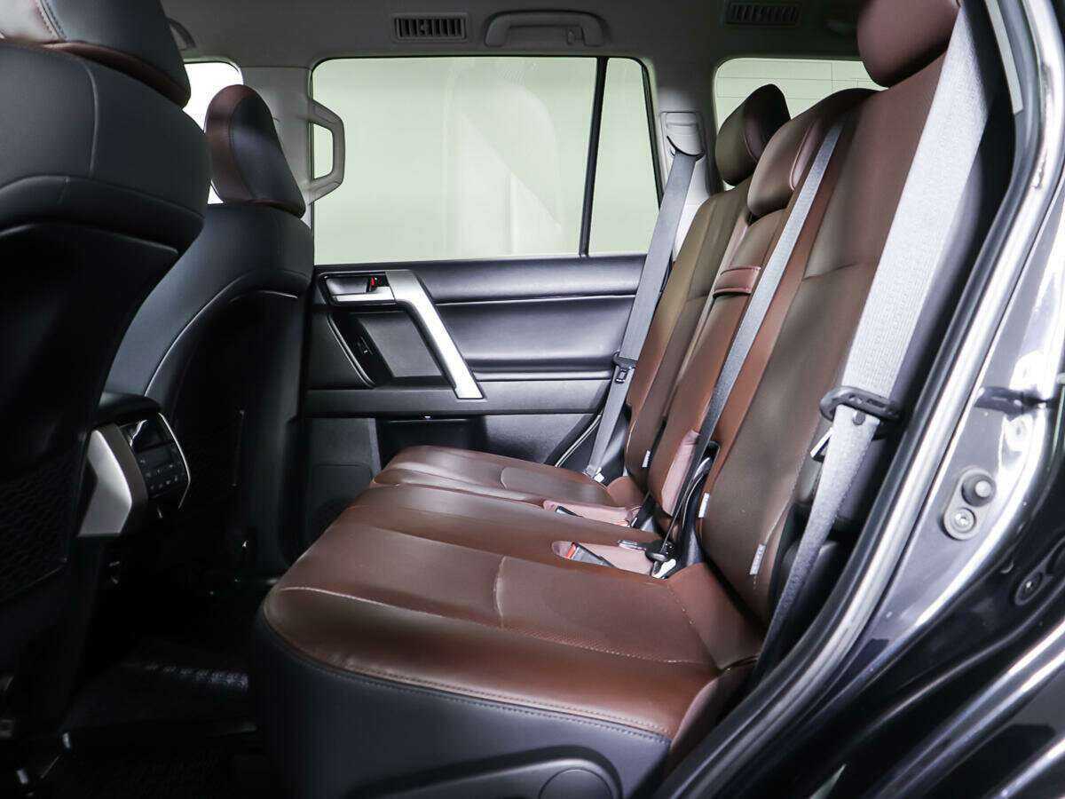 Toyota Land Cruiser Prado, 2017 Фото №10