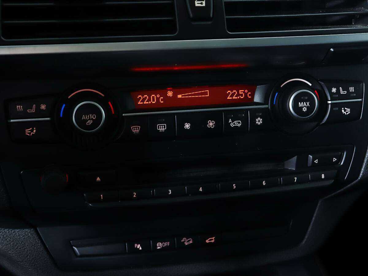 BMW X5 35d, 2010 Фото №18