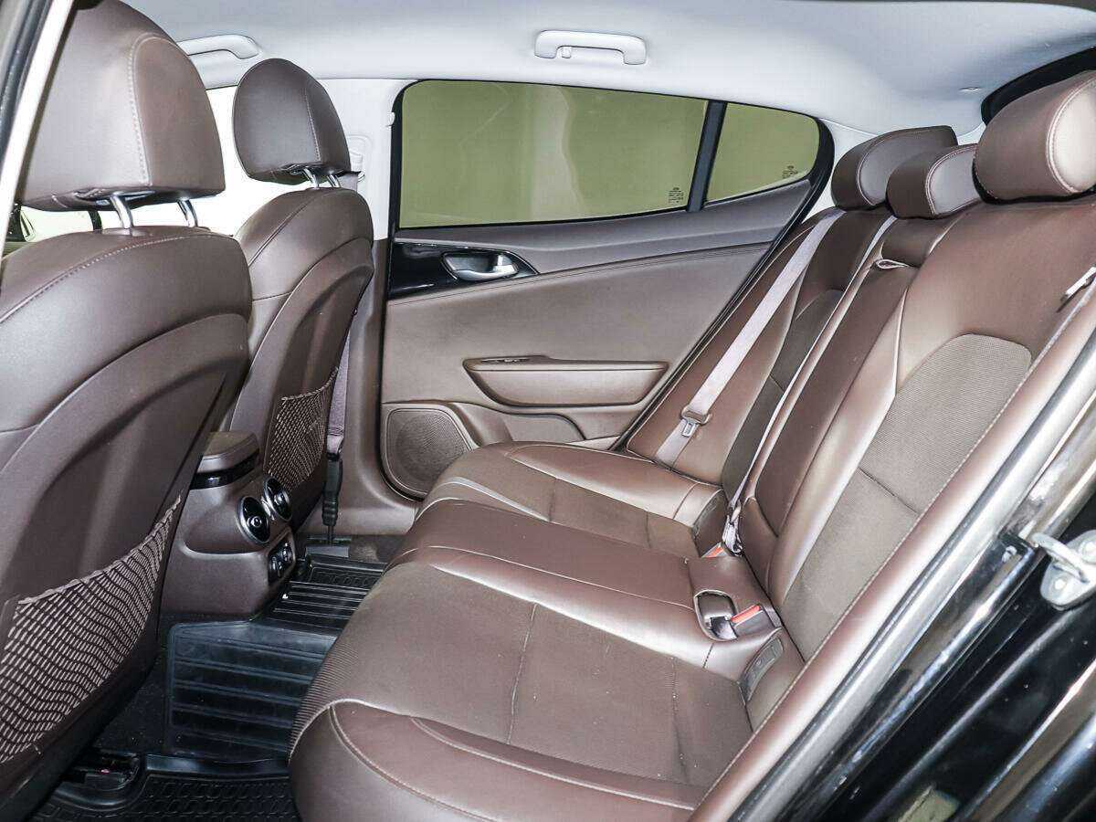 Kia Stinger, 2018 Фото №10