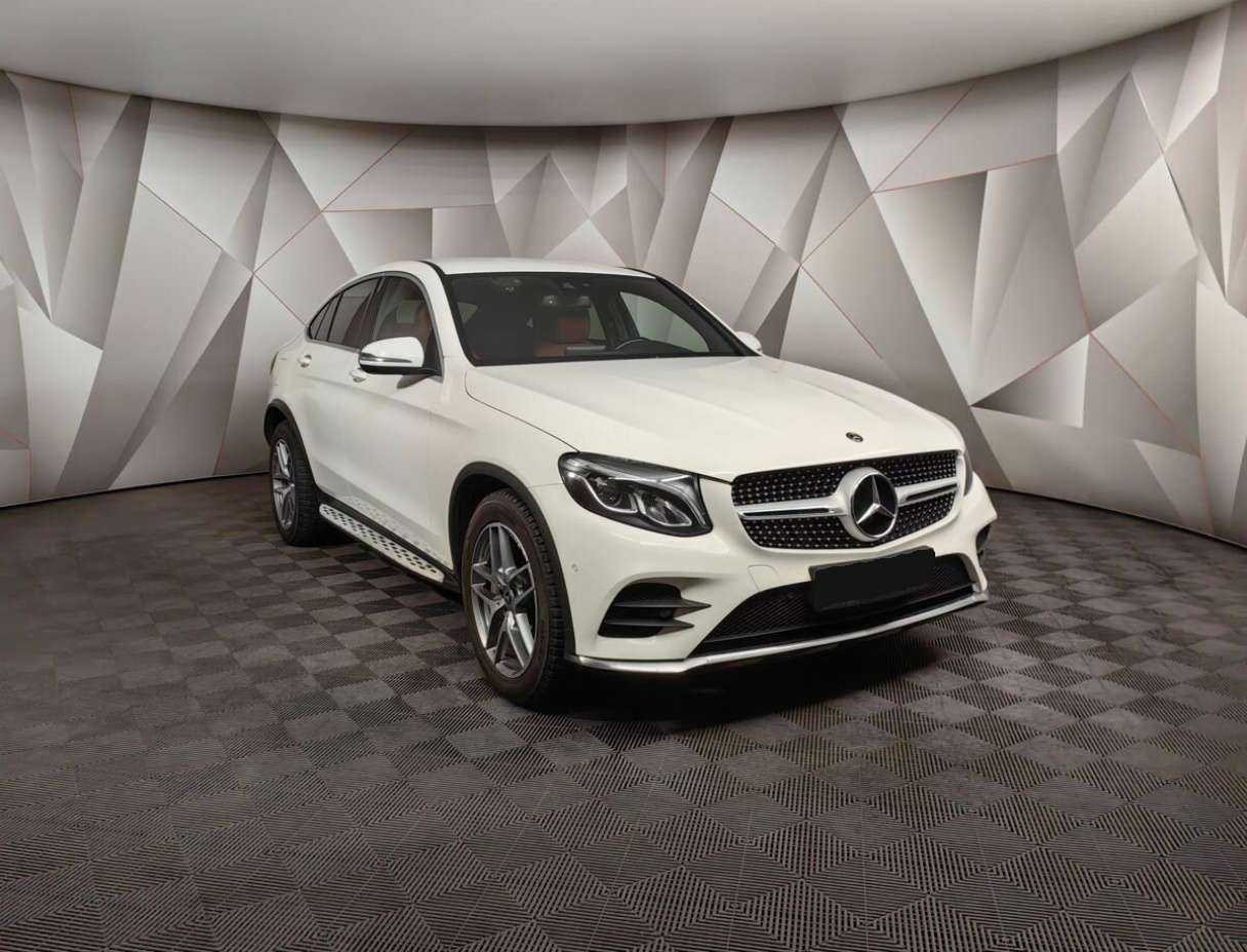 Mercedes-Benz GLC Coupe 300, 2017 - 90 909 км. | Фото №3