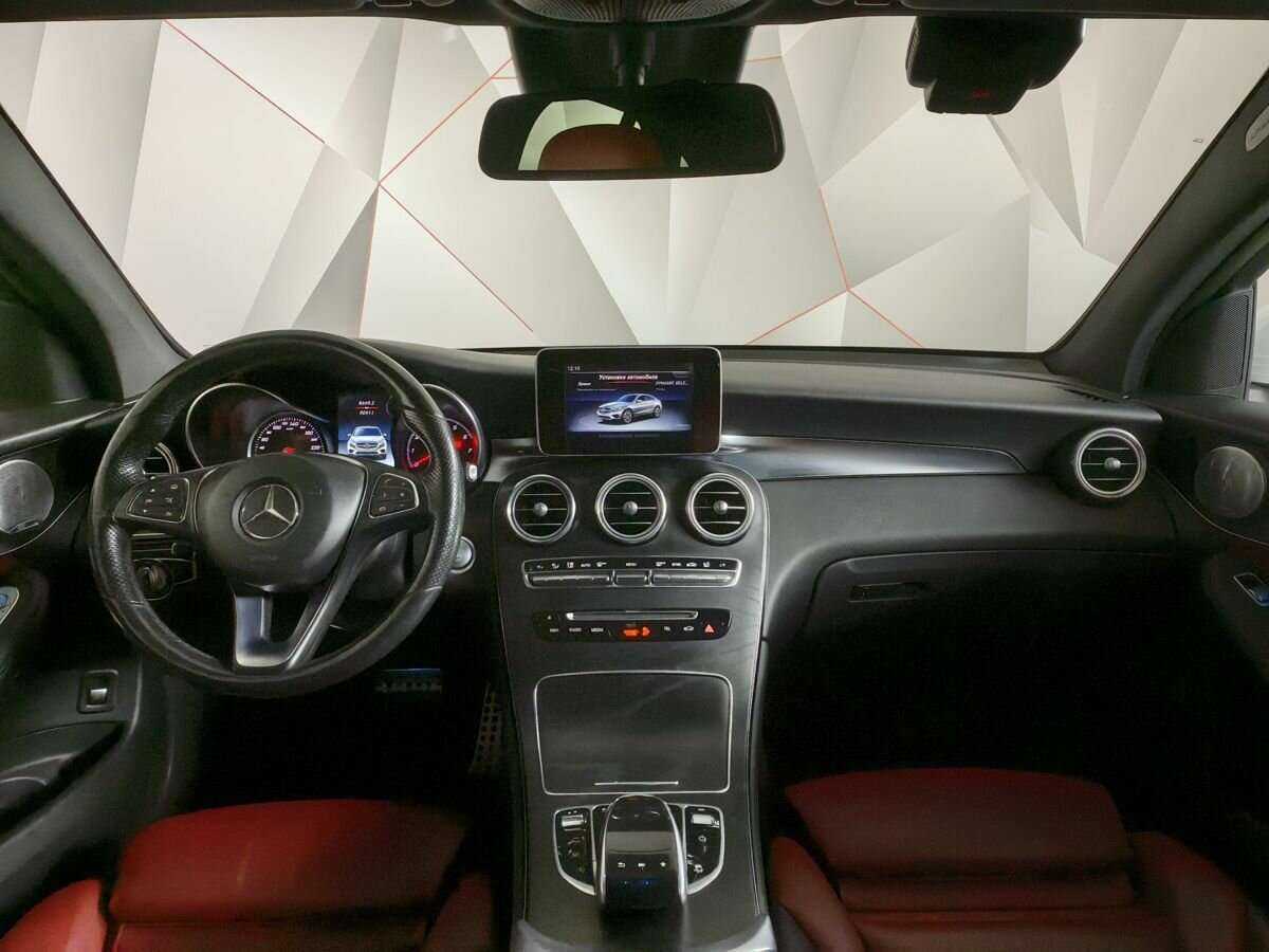 Mercedes-Benz GLC Coupe 300, 2017 Фото №10