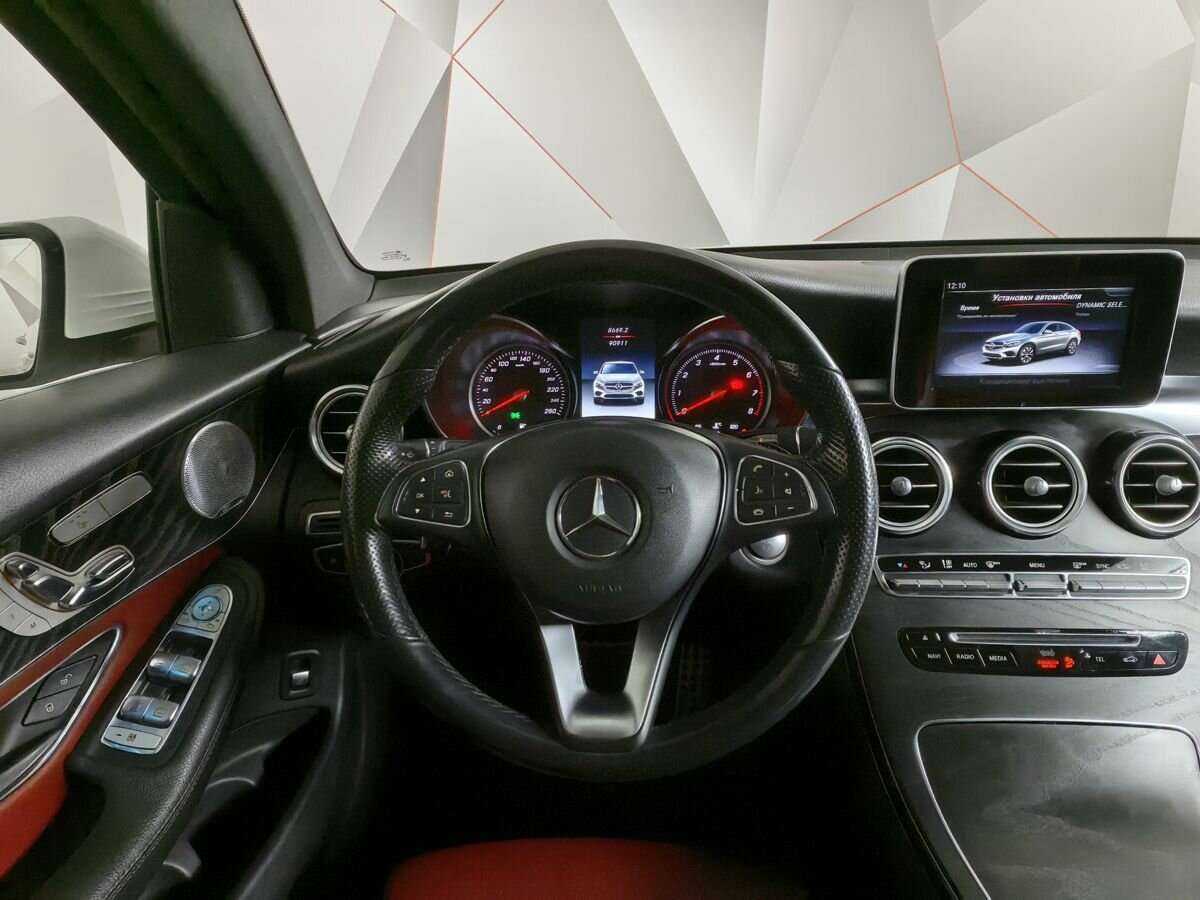 Mercedes-Benz GLC Coupe 300, 2017 Фото №14