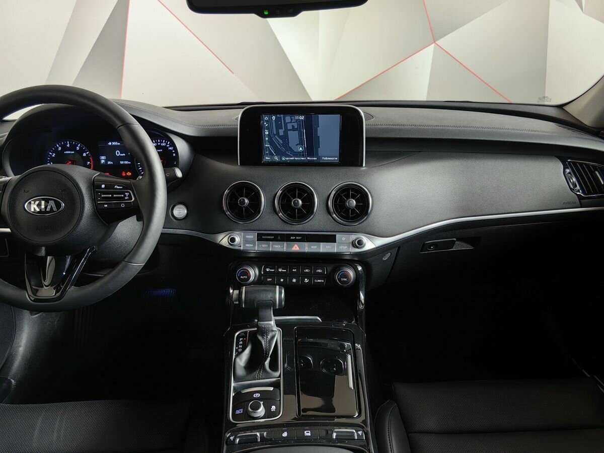 Kia Stinger, 2020 Фото №11