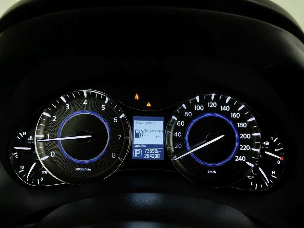 Infiniti QX80, 2017 Фото №19