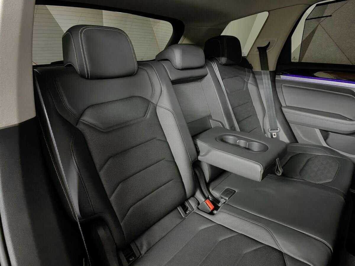 Volkswagen Touareg, 2018 Фото №13