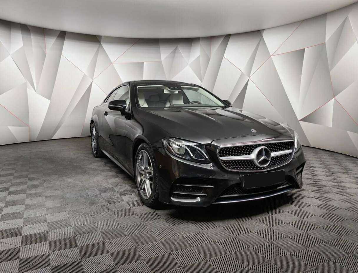Mercedes-Benz E-Класс 200, 2018 - 48 692 км. | Фото №2