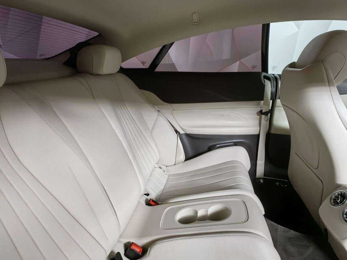 Mercedes-Benz E-Класс 200, 2018 Фото №11