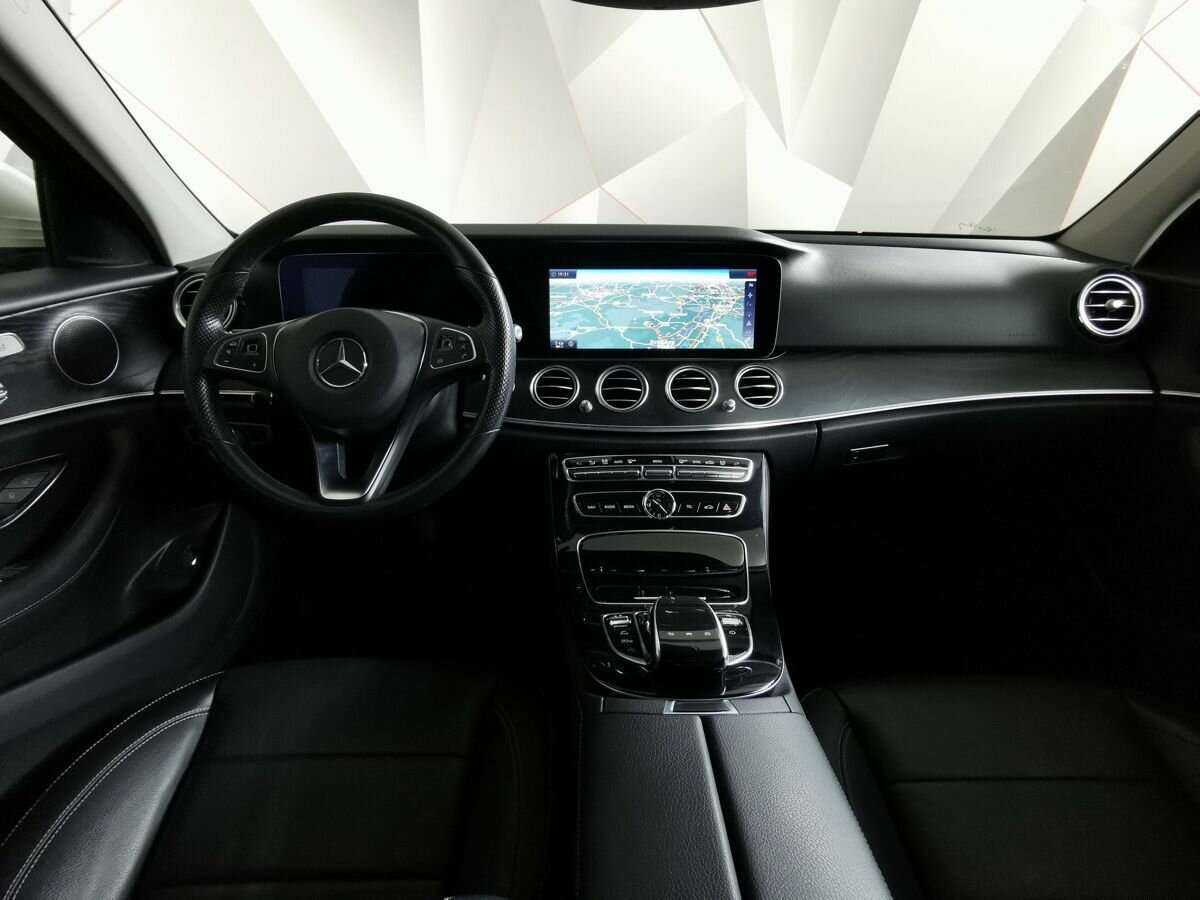 Mercedes-Benz E-Класс 300, 2017 Фото №10