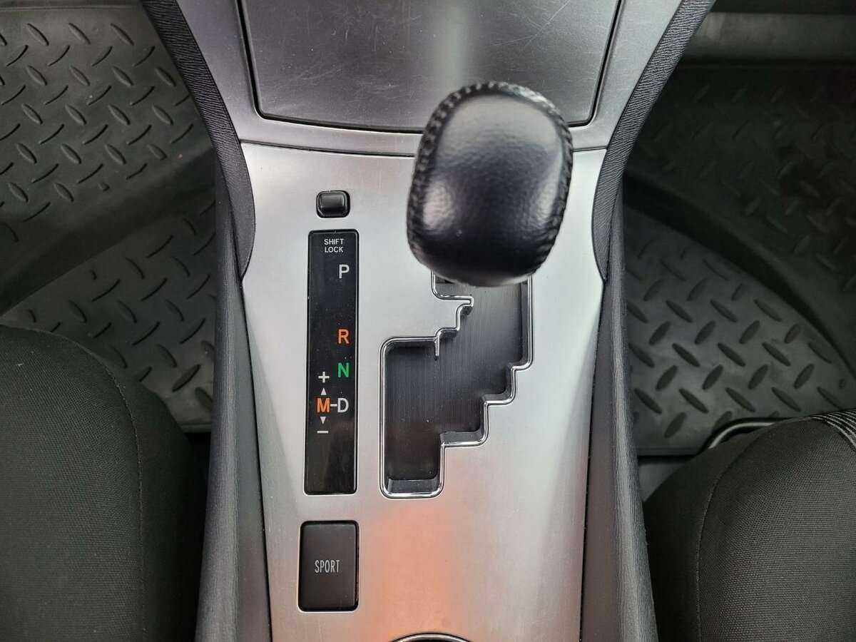 Toyota Avensis, 2012 Фото №13