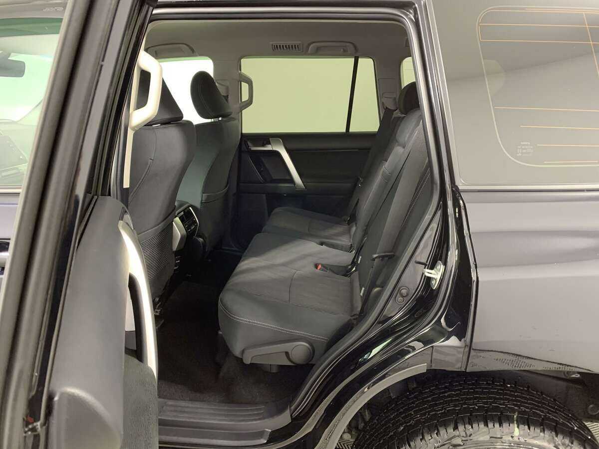 Toyota Land Cruiser Prado, 2021 Фото №13