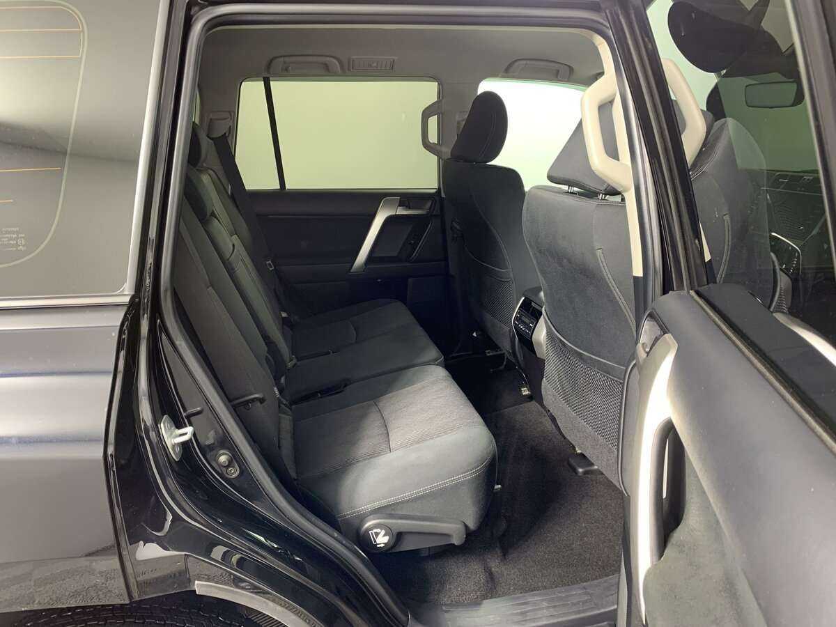 Toyota Land Cruiser Prado, 2021 Фото №21