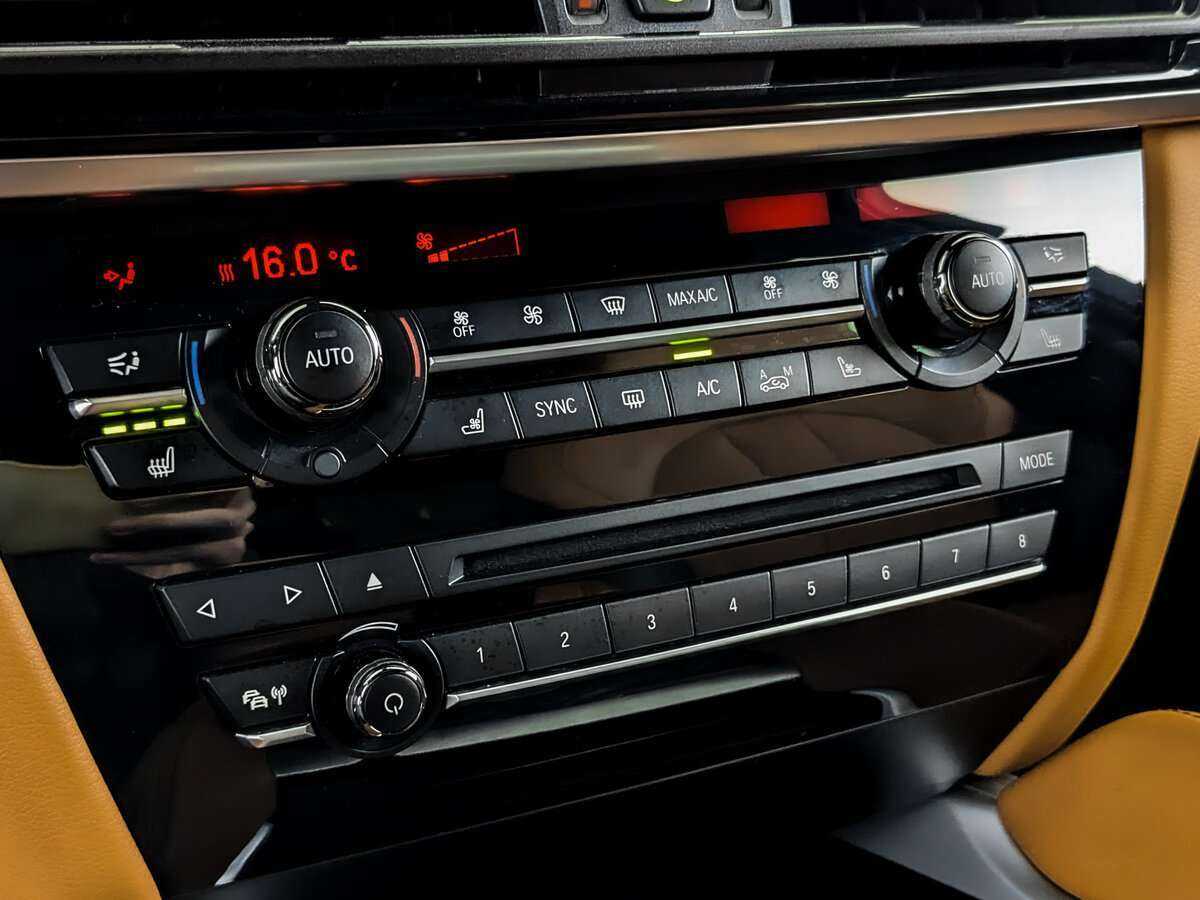 BMW X6 M50d, 2015 Фото №20