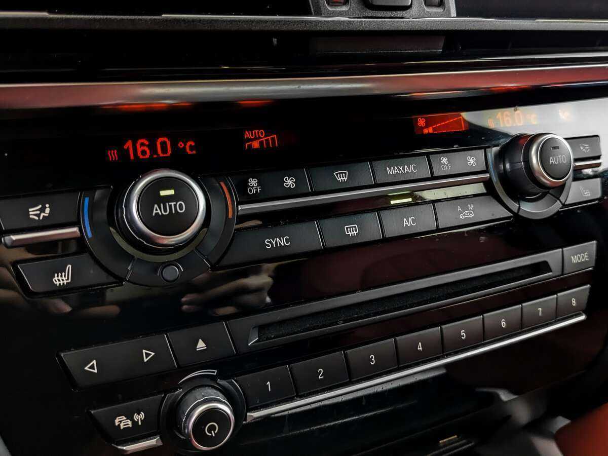 BMW X6 40d, 2019 Фото №25