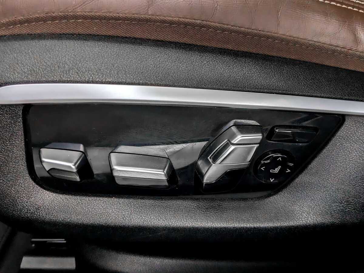 BMW 7 серии Long 740Li xDrive, 2016 Фото №14