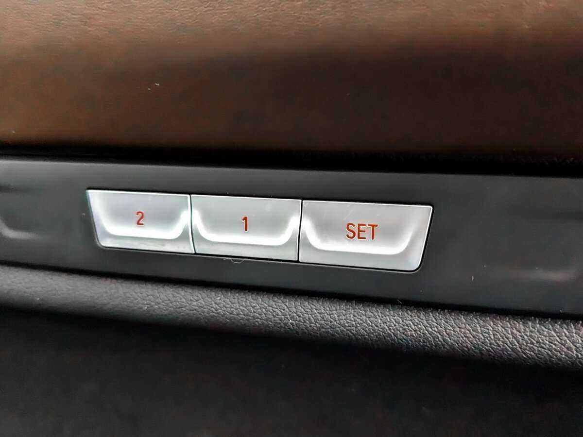 BMW 7 серии Long 740Li xDrive, 2016 Фото №20