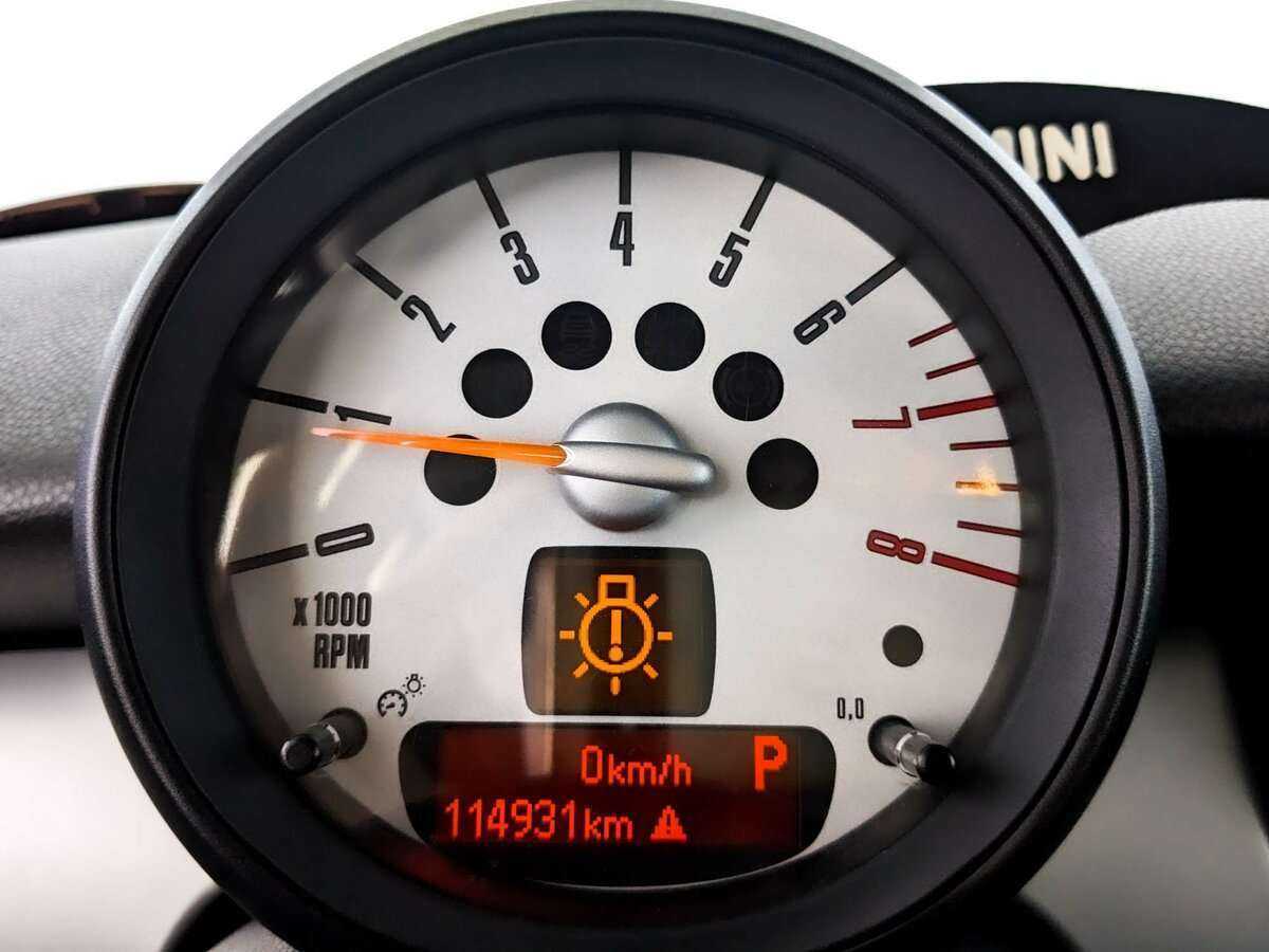 Mini Clubman Cooper, 2011 Фото №11