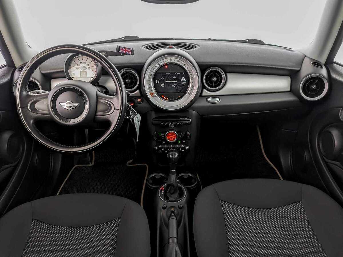 Mini Clubman Cooper, 2011 Фото №12