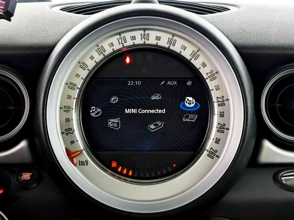 Mini Clubman Cooper, 2011 Фото №13