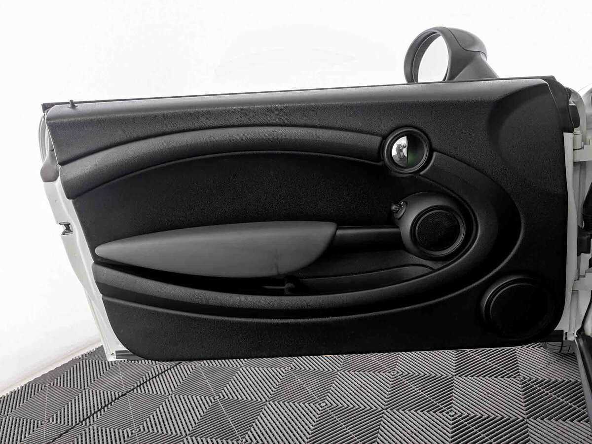 Mini Clubman Cooper, 2011 Фото №15