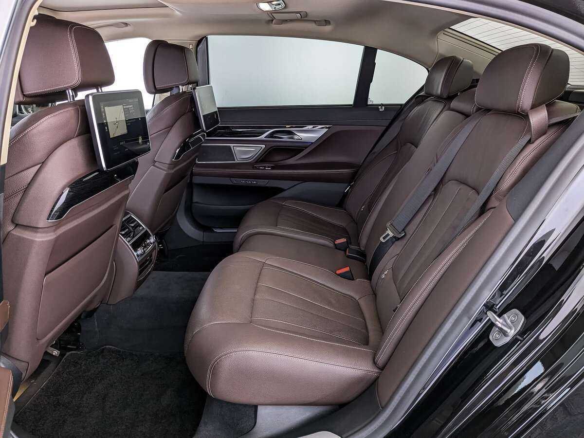 BMW 7 серии Long 730Ld xDrive, 2019 Фото №12