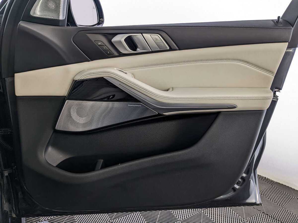 BMW X7 M50d, 2019 Фото №17