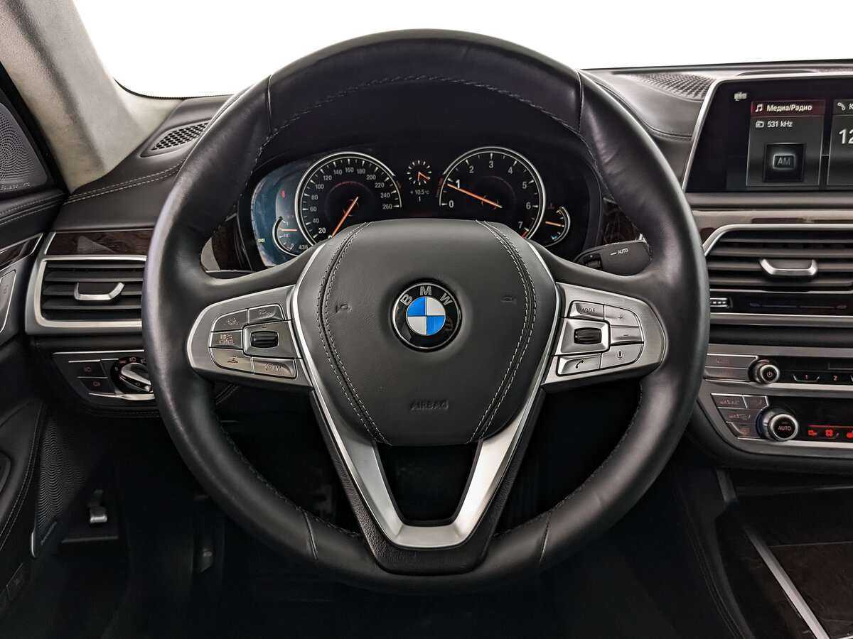 BMW 7 серии Long 750Li xDrive, 2017 Фото №21