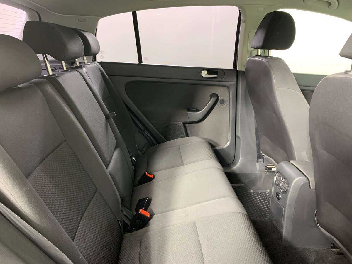 Volkswagen Golf Plus, 2010 Фото №15