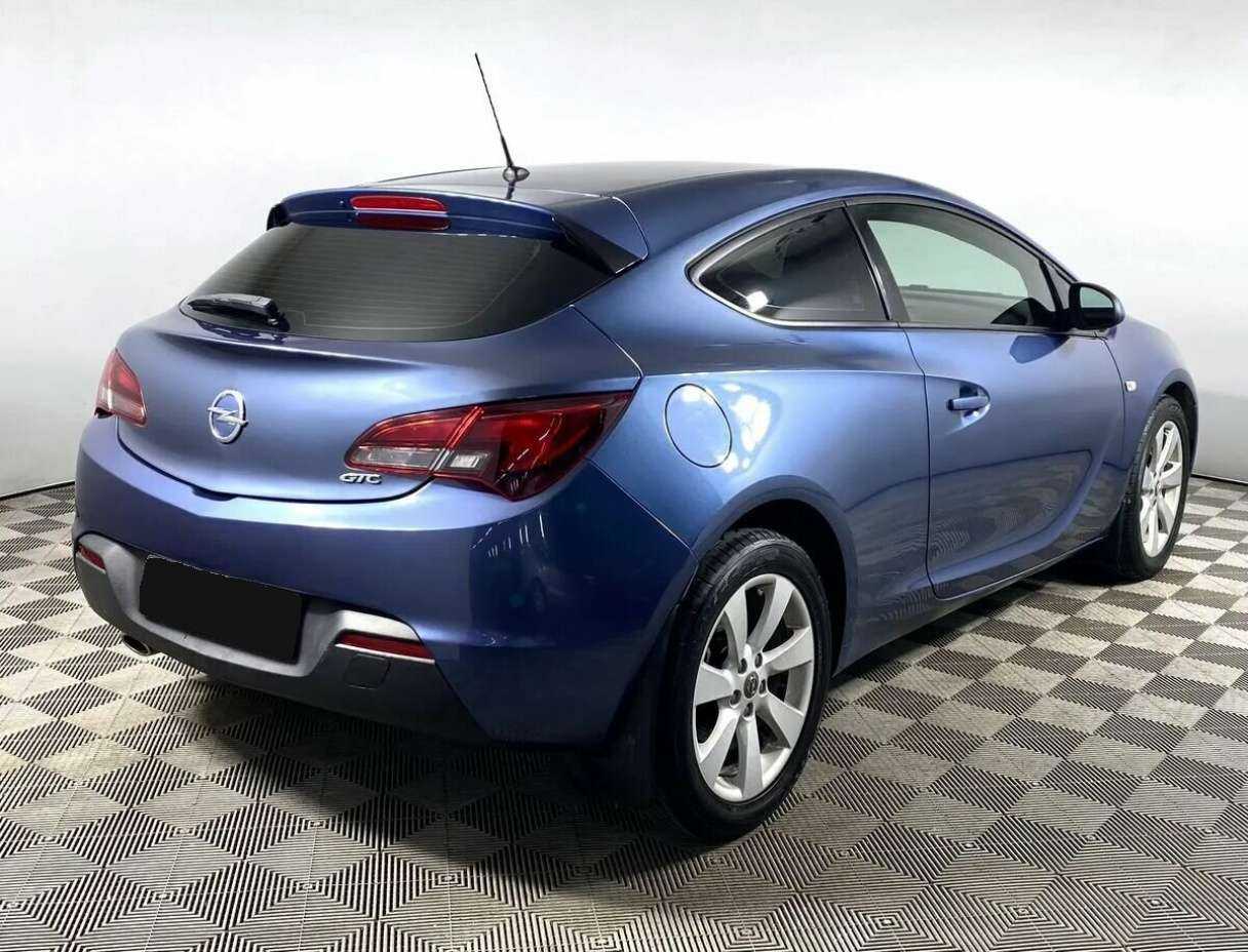 Opel Astra GTC, 2013 - 127 000 км. | Фото №5