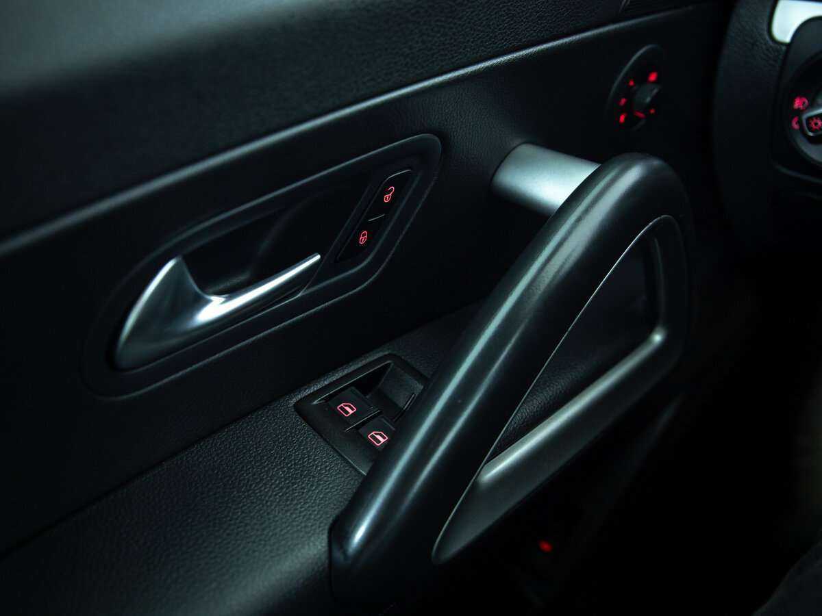 Volkswagen Scirocco, 2011 Фото №12