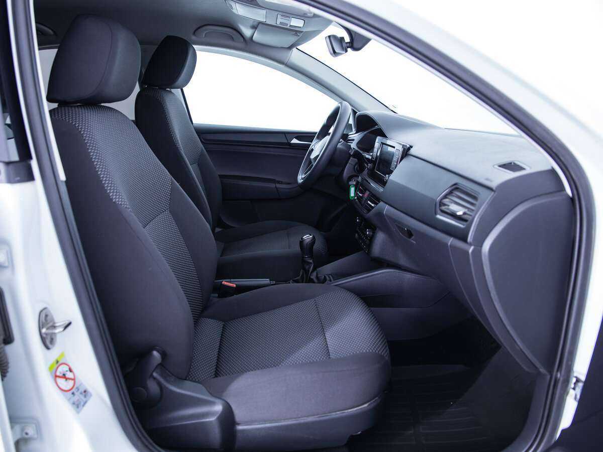 Volkswagen Polo, 2020 Фото №16