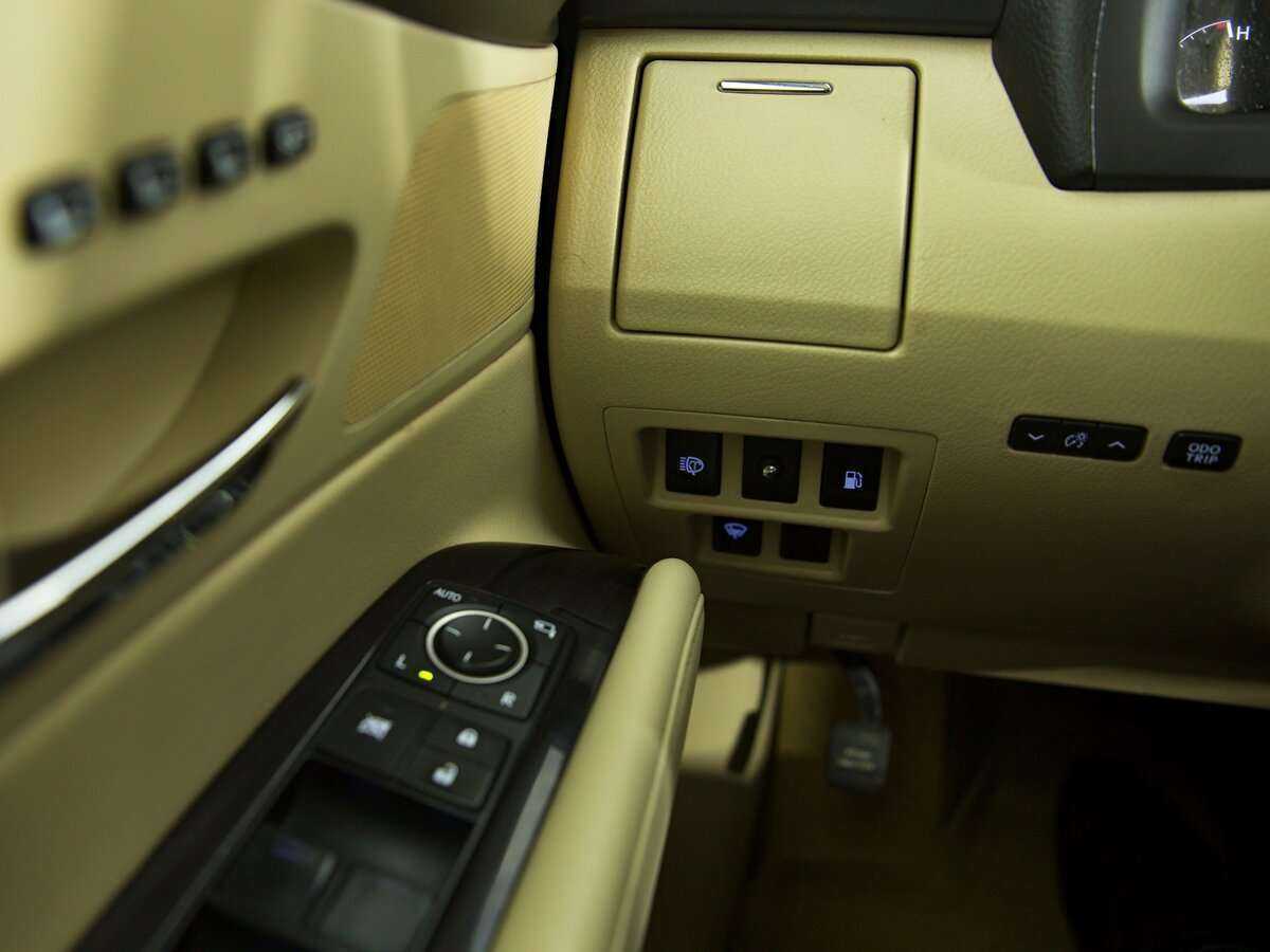 Lexus RX 270, 2011 Фото №13