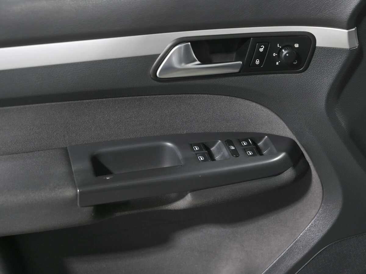 Volkswagen Touran, 2013 Фото №14