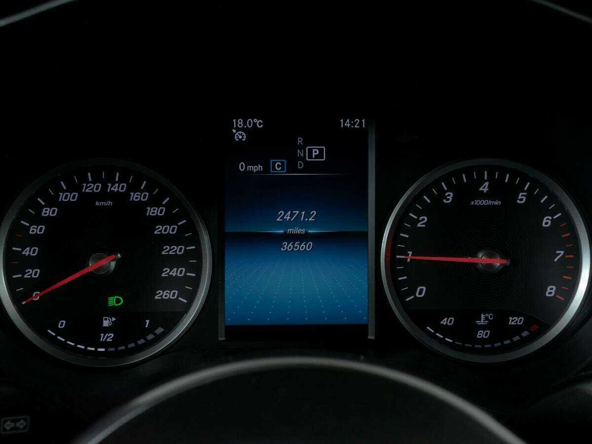 Mercedes-Benz GLC 200, 2021 Фото №11