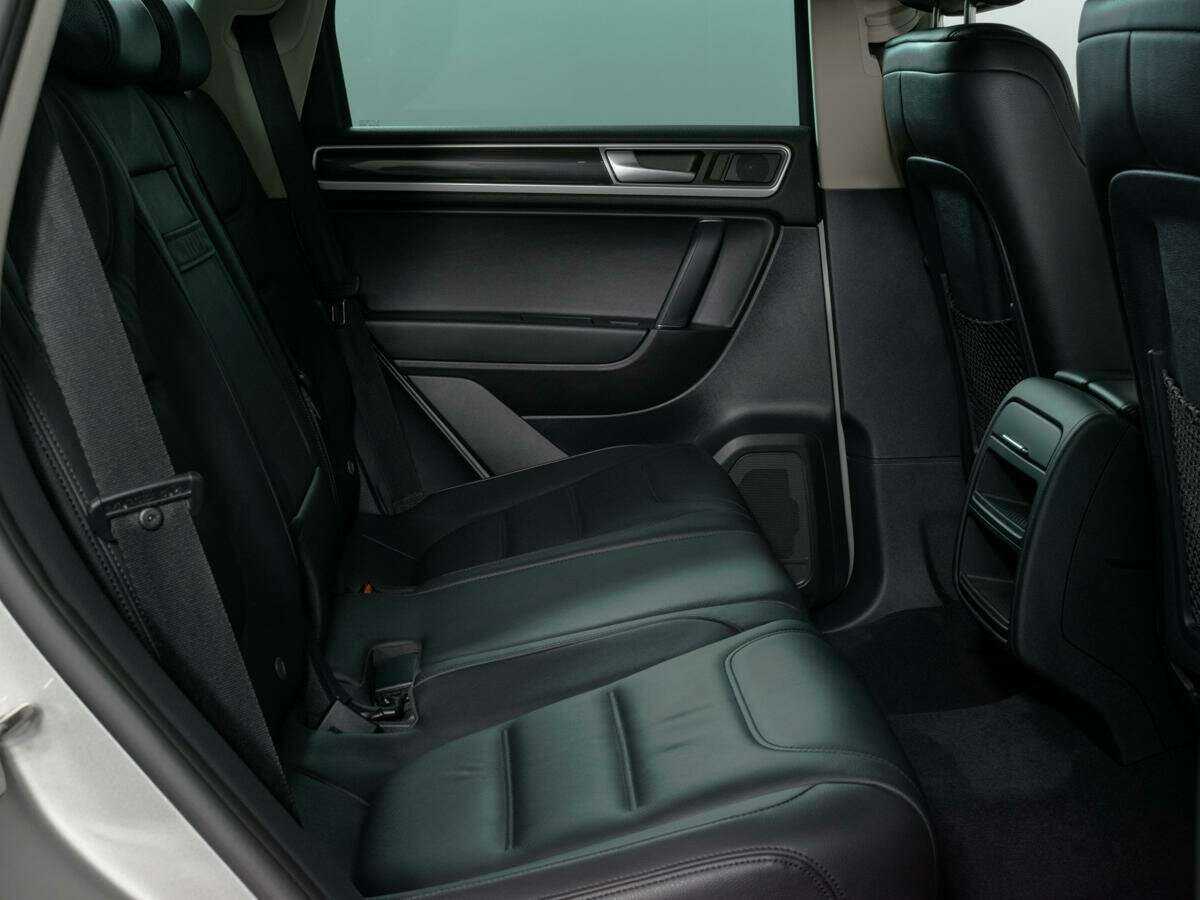 Volkswagen Touareg, 2015 Фото №12