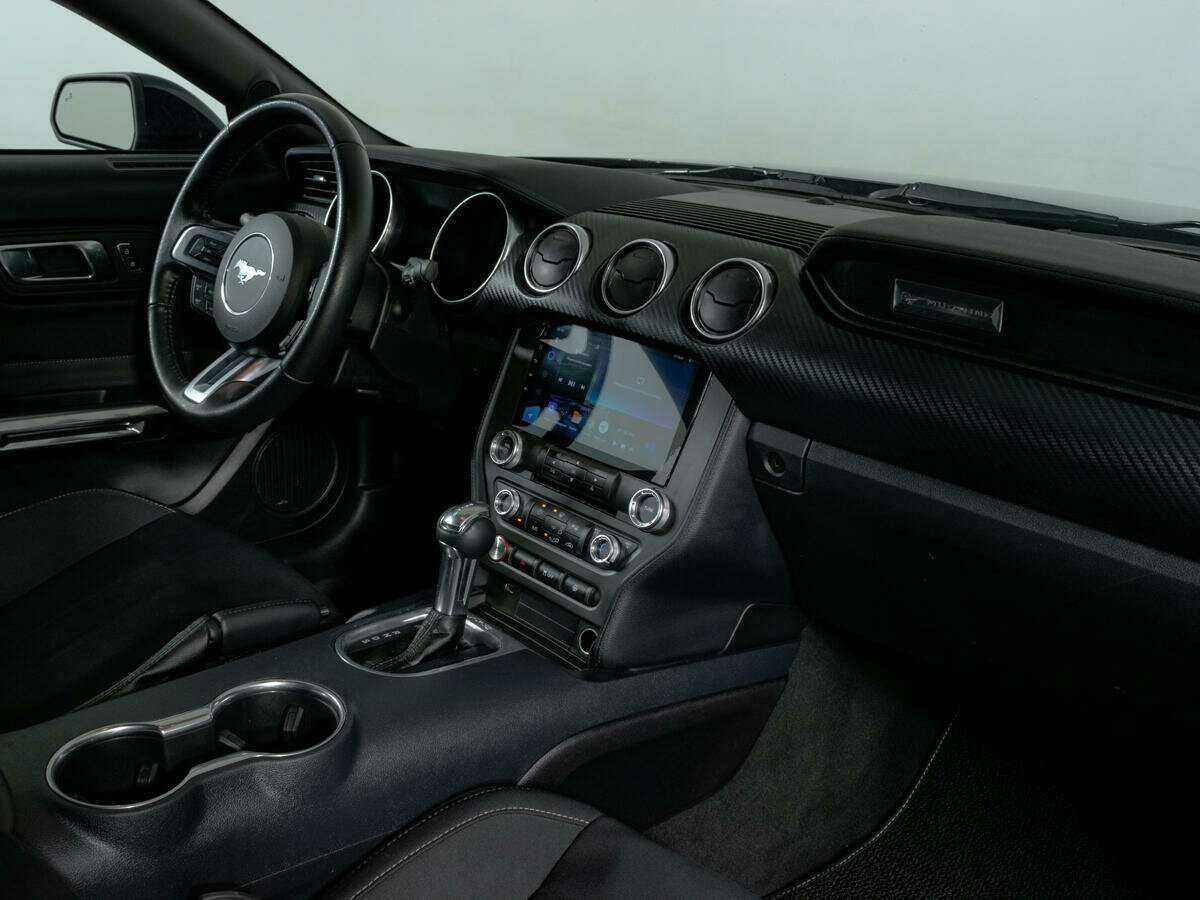 Ford Mustang, 2021 Фото №7