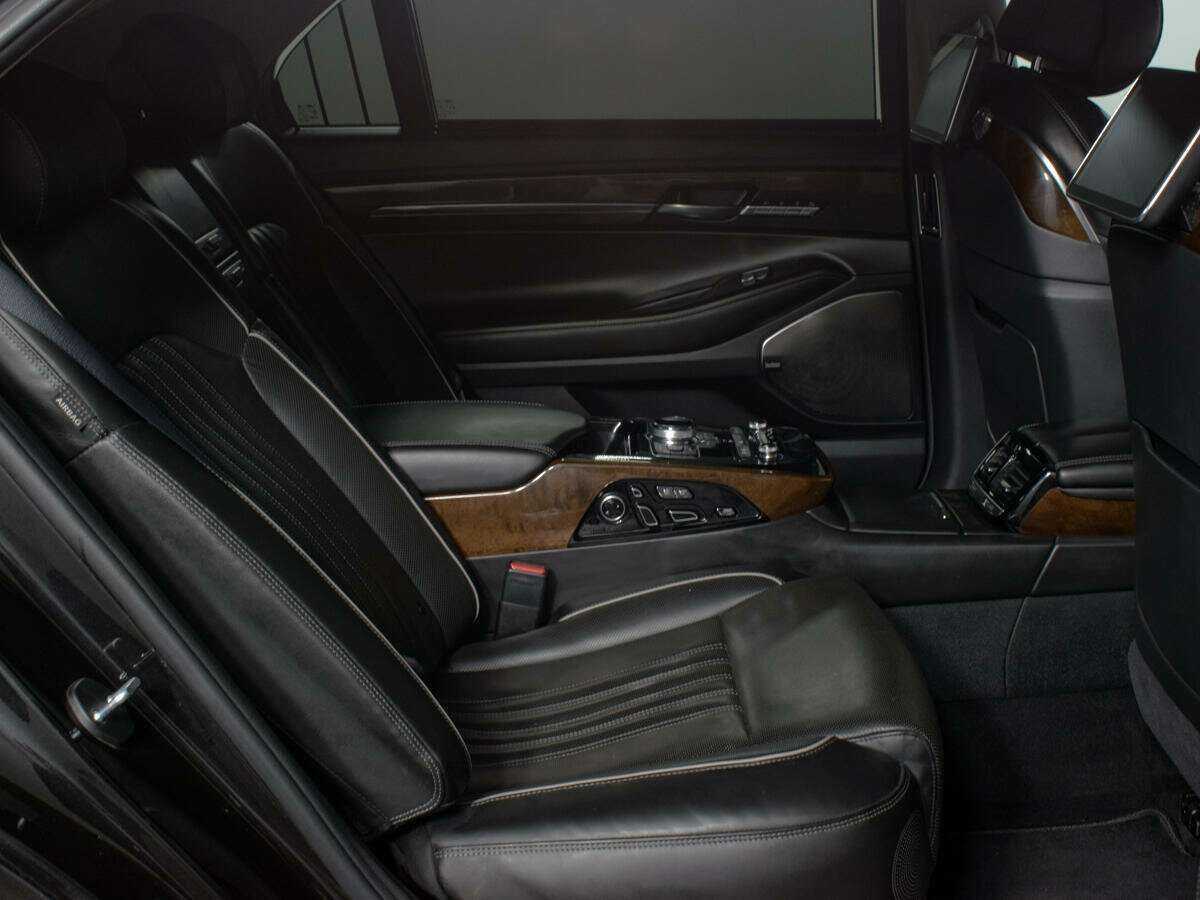 Genesis G90, 2017 Фото №14