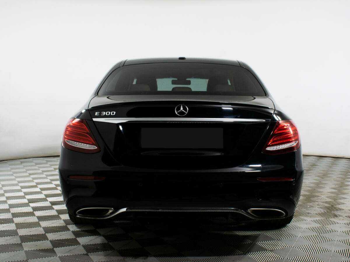 Mercedes-Benz E-Класс 300, 2017 - 129 604 км. | Фото №5